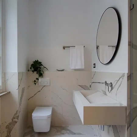 Destil Nocleg ze śniadaniem Tirana